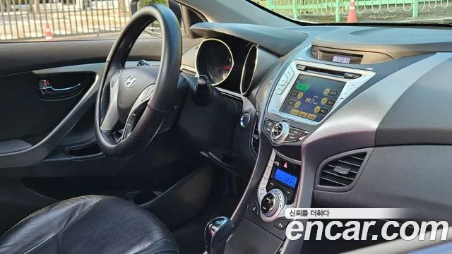 Hyundai Avante 2012 thumb 9