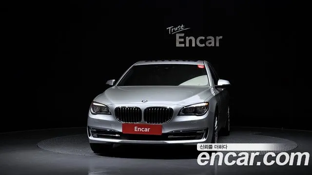 BMW 7-Series 2014 thumb 3
