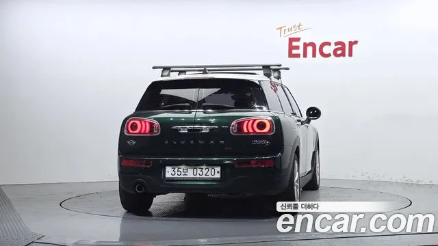 MINI Clubman 2016 thumb 4