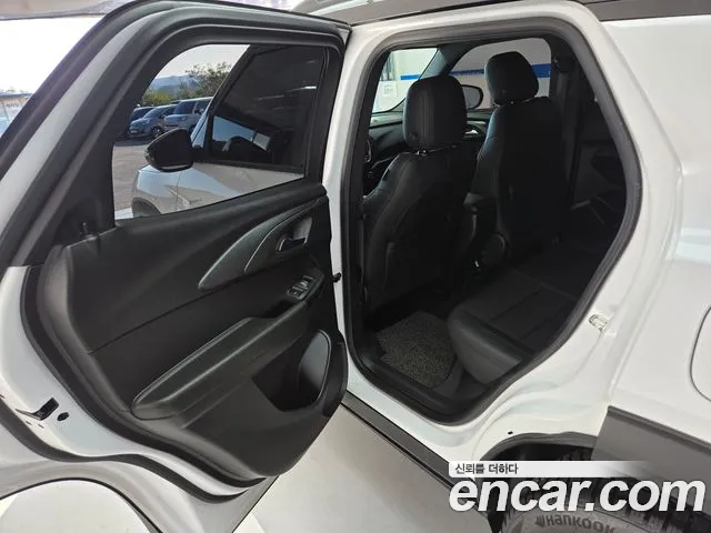 ChevroletGMDaewoo TrailBlazer 2020 thumb 10