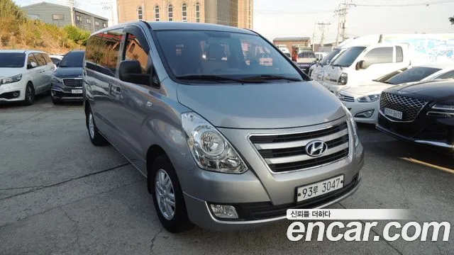 Hyundai Starex 2017 thumb 3