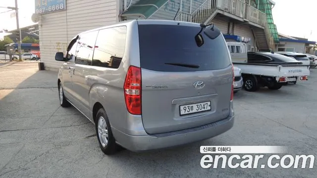 Hyundai Starex 2017 thumb 6