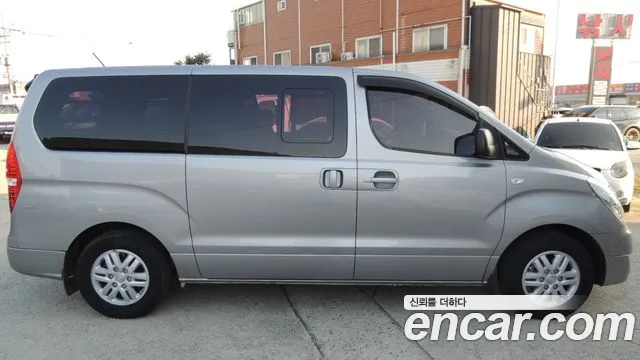 Hyundai Starex 2017 thumb 8
