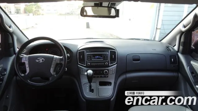 Hyundai Starex 2017 thumb 9