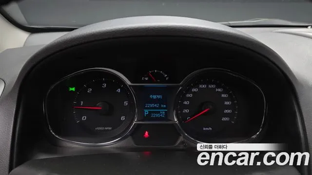 ChevroletGMDaewoo Captiva 2014 thumb 8