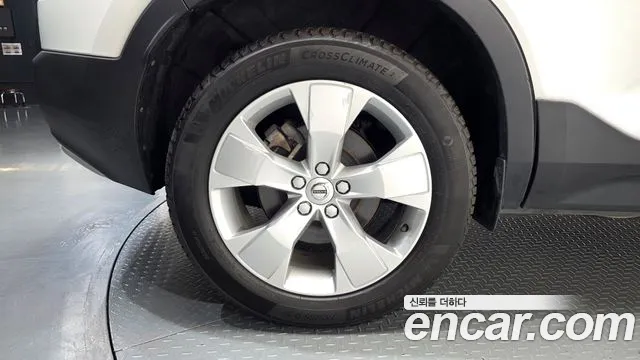 Volvo XC40 2020 thumb 5