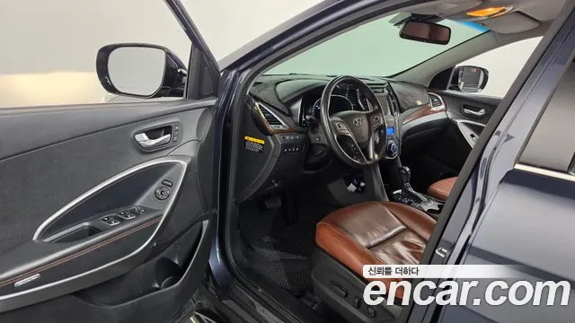 Hyundai Santa Fe 2013 thumb 10