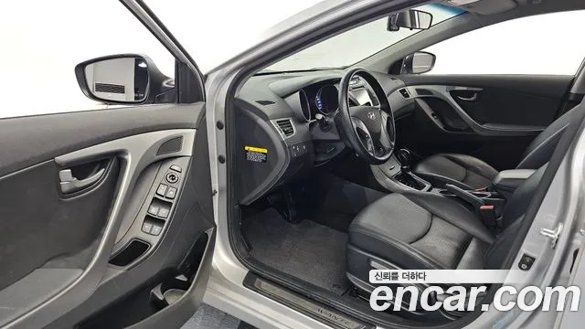 Hyundai Avante 2015 thumb 10