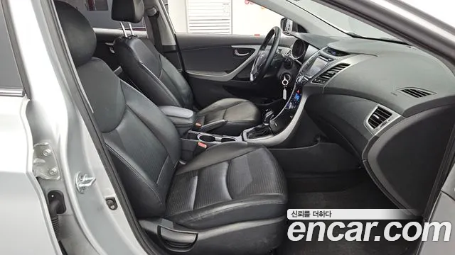 Hyundai Avante 2015 thumb 12