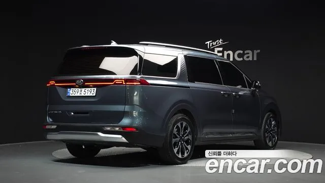 Kia Carnival 2020 thumb 2