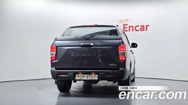 KG_Mobility_Ssangyong Rexton 2018 thumb 4