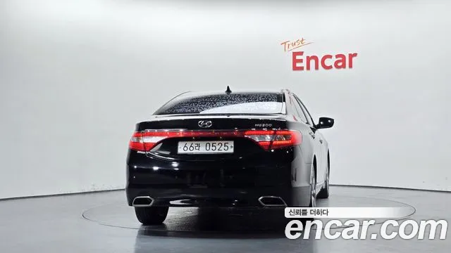 Hyundai Grandeur 2015 thumb 4