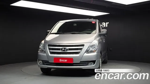 Hyundai Starex 2016 thumb 3