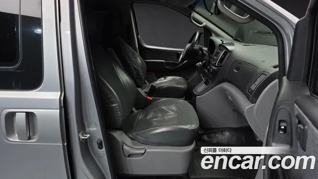 Hyundai Starex 2016 thumb 11