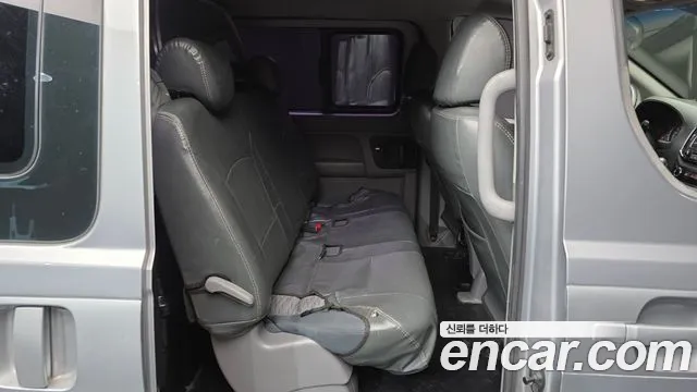 Hyundai Starex 2016 thumb 12