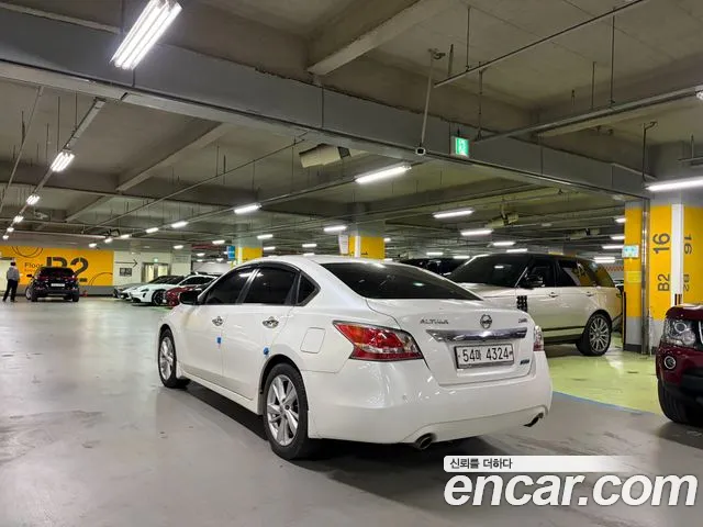 Nissan Altima 2015 thumb 3