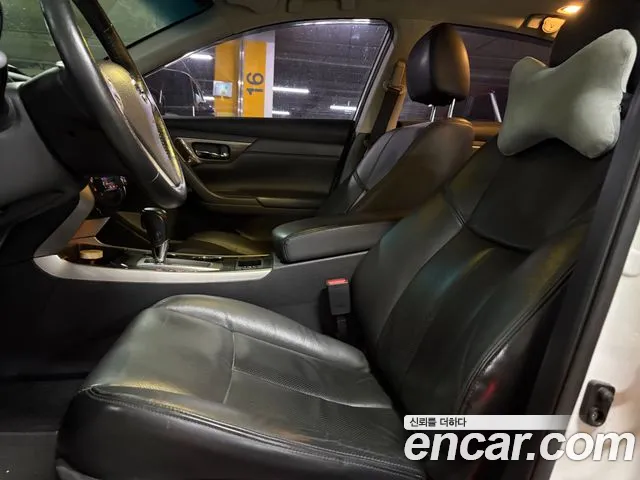 Nissan Altima 2015 thumb 10
