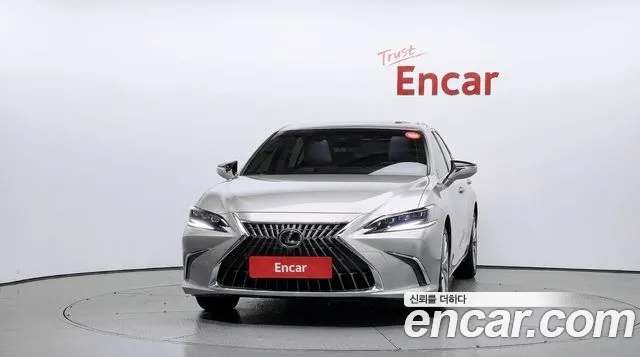 Lexus ES 2024 thumb 3