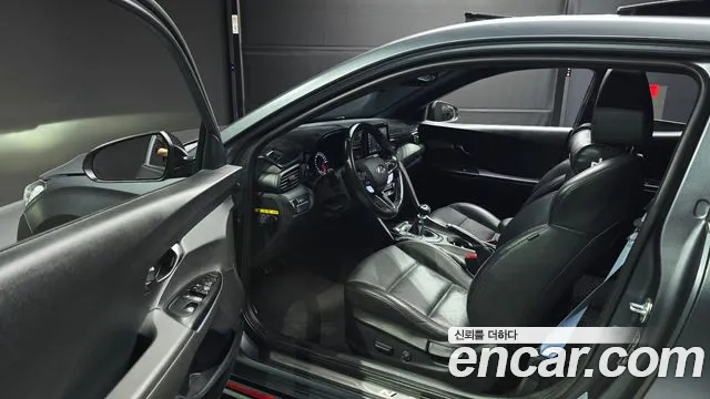 Hyundai Veloster 2018 thumb 10