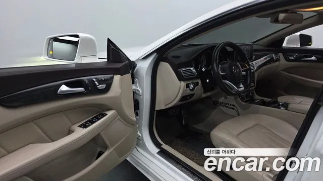 Mercedes-Benz CLS-Class 2016 thumb 10