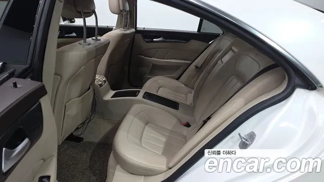 Mercedes-Benz CLS-Class 2016 thumb 12