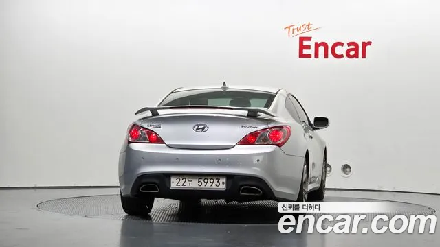 Hyundai Genesis 2010 thumb 4