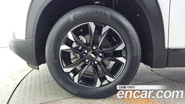 ChevroletGMDaewoo TrailBlazer 2021 thumb 5