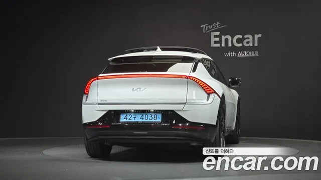 Kia EV6 2022 thumb 3