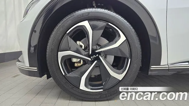 Kia EV6 2022 thumb 4