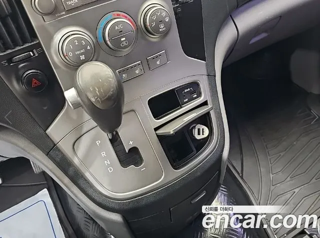 Hyundai Starex 2012 thumb 8