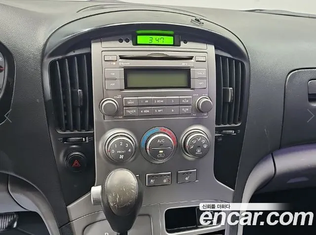 Hyundai Starex 2012 thumb 10