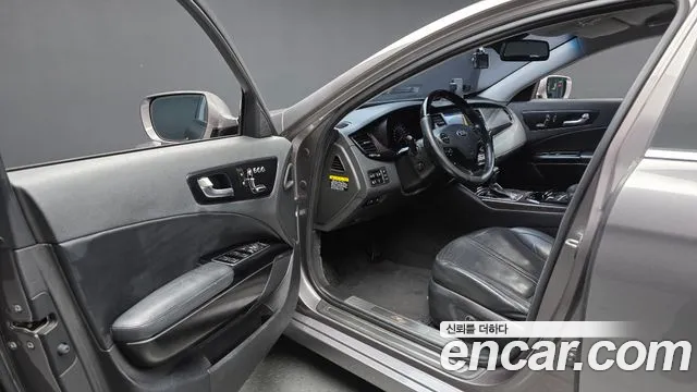 Kia K9 2012 thumb 10
