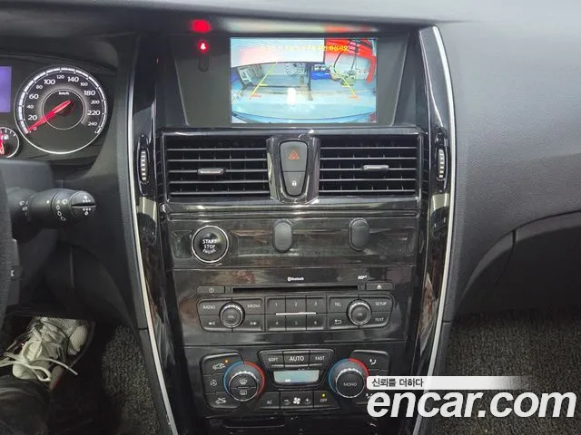 Renault-KoreaSamsung Latitude 2016 thumb 10