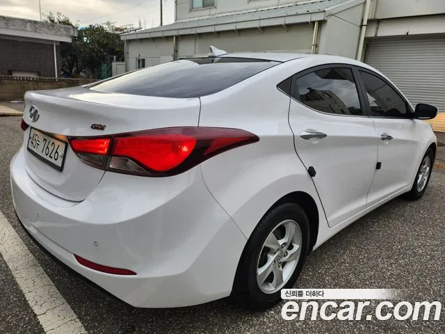 Hyundai Avante 2015 thumb 4