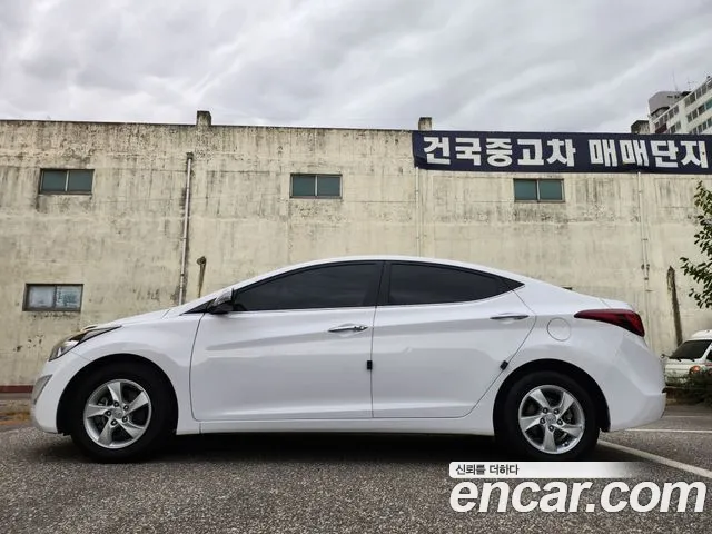 Hyundai Avante 2015 thumb 5