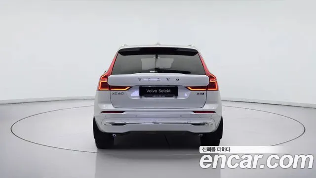 Volvo XC60 2024 thumb 5