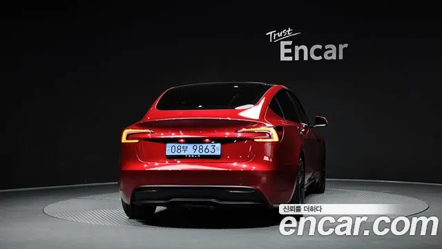 Tesla Model 3 2024 thumb 4