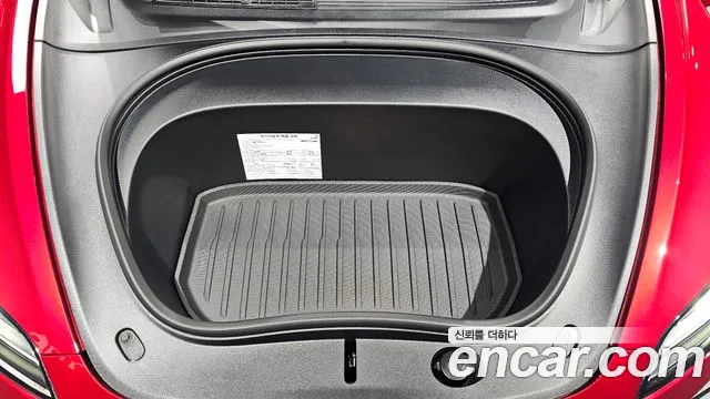 Tesla Model 3 2024 thumb 6