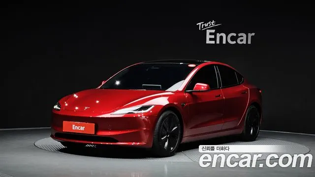 Tesla Model 3 2024 thumb 11