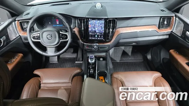 Volvo XC60 2025 thumb 7