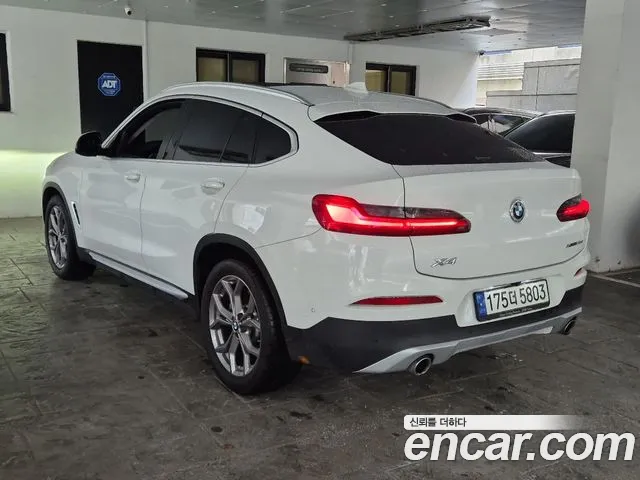 BMW X4 2021 thumb 4