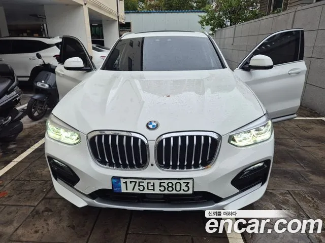 BMW X4 2021 thumb 11