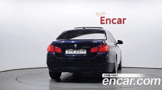 BMW 5-Series 2014 thumb 4