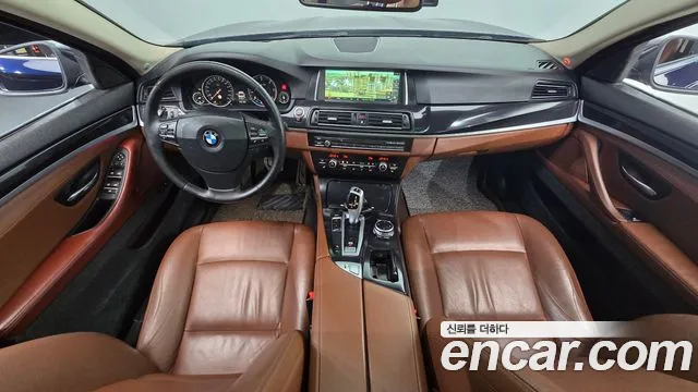 BMW 5-Series 2014 thumb 7