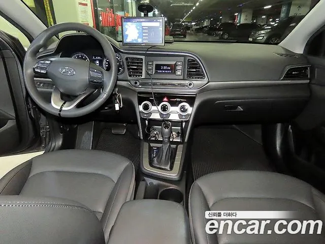 Hyundai Avante 2019 thumb 10