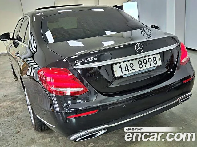 Mercedes-Benz E-Класс 2017 thumb 4