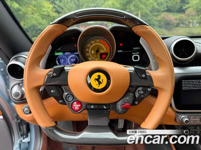 Ferrari Portofino 2018 thumb 4