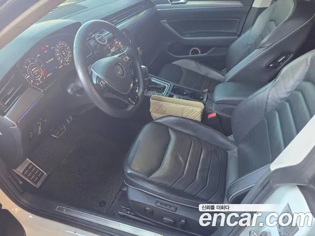 Volkswagen Arteon 2018 thumb 8
