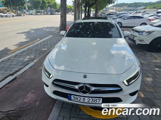 Mercedes-Benz CLS-Class 2019 thumb 12
