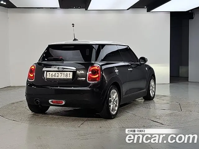 MINI Hatch 2016 thumb 4